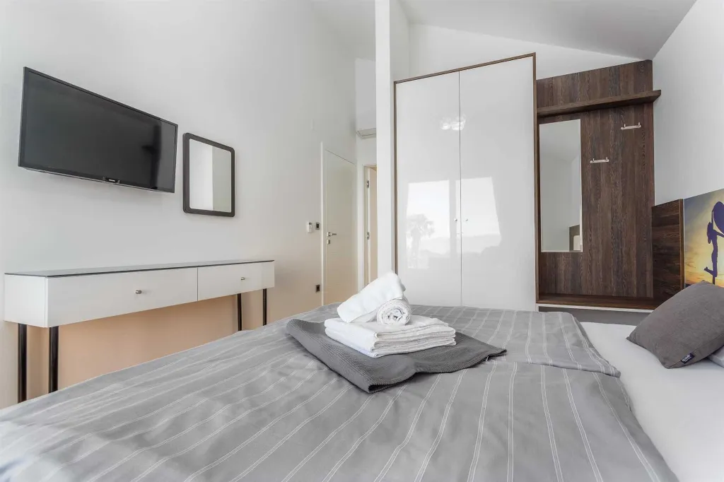 Dobrinj 3-Bedroom Villa with Private Heated Pool