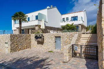 Dobrinj 3-Bedroom Villa with Private Heated Pool