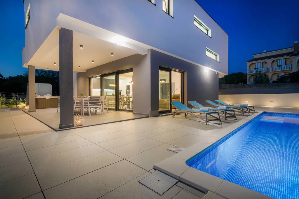 Malinska Villa with Heated Pool for 10 Guests