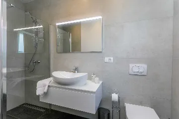 Malinska Villa with Heated Pool for 10 Guests