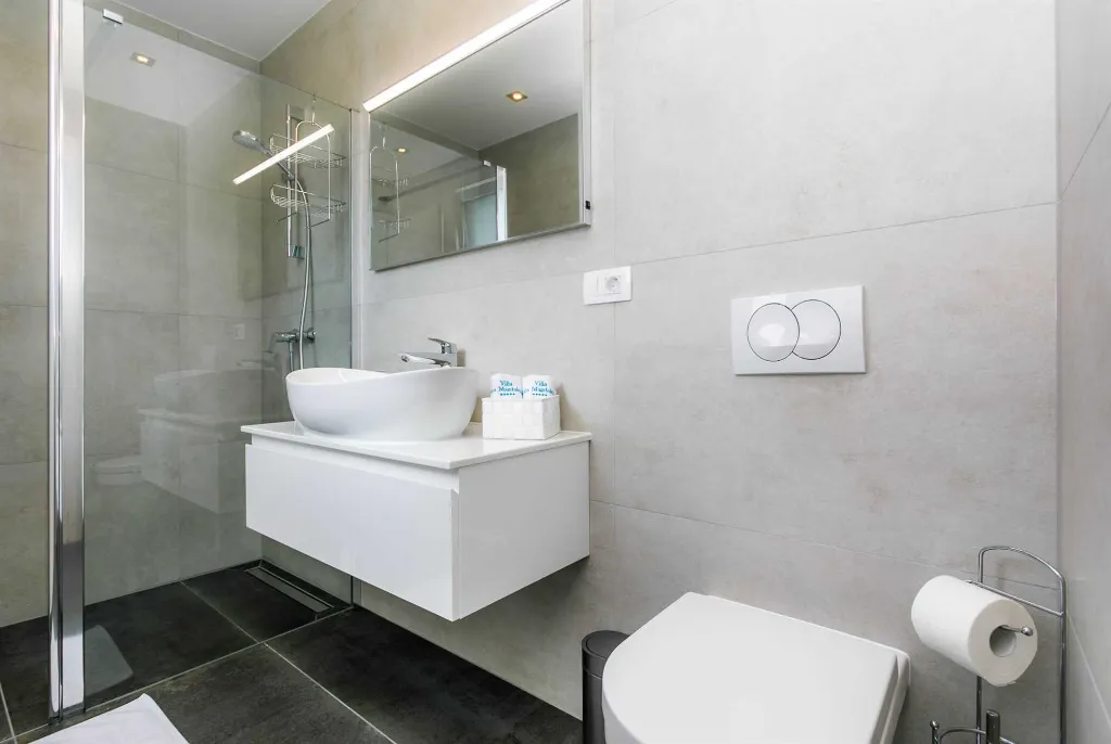 Malinska Villa with Heated Pool for 10 Guests