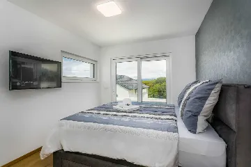 Malinska Villa with Heated Pool for 10 Guests