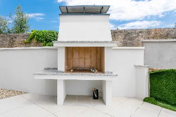 Malinska Villa with Heated Pool for 10 Guests