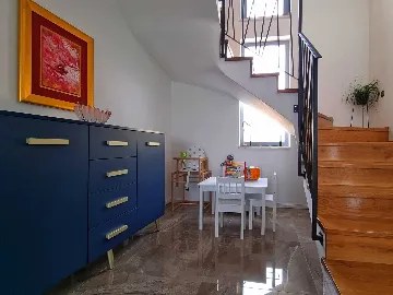3-Bedroom Apartment with Private Pool in Čižići