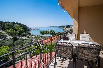 2-Bedroom Apartment in Krk for 4 Guests