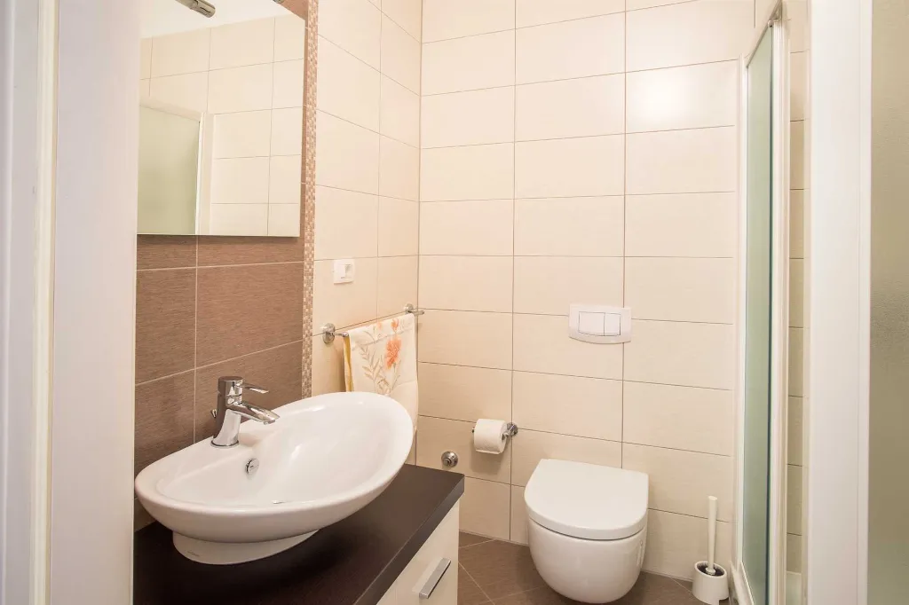Air-Conditioned Studio for 2 in Krk with Terrace
