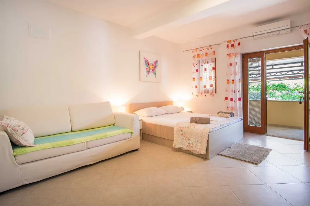 Studio Apartment for 2 Guests in Krk, Croatia