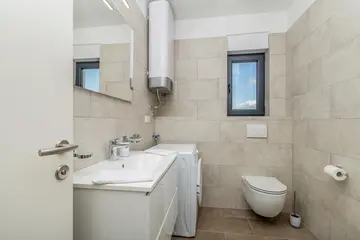 Apartment in Njivice for Up to 5 Guests