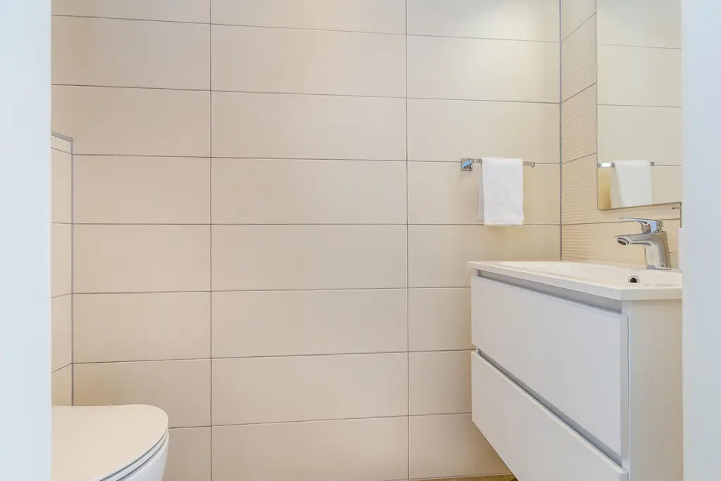 Apartment in Njivice for Up to 5 Guests