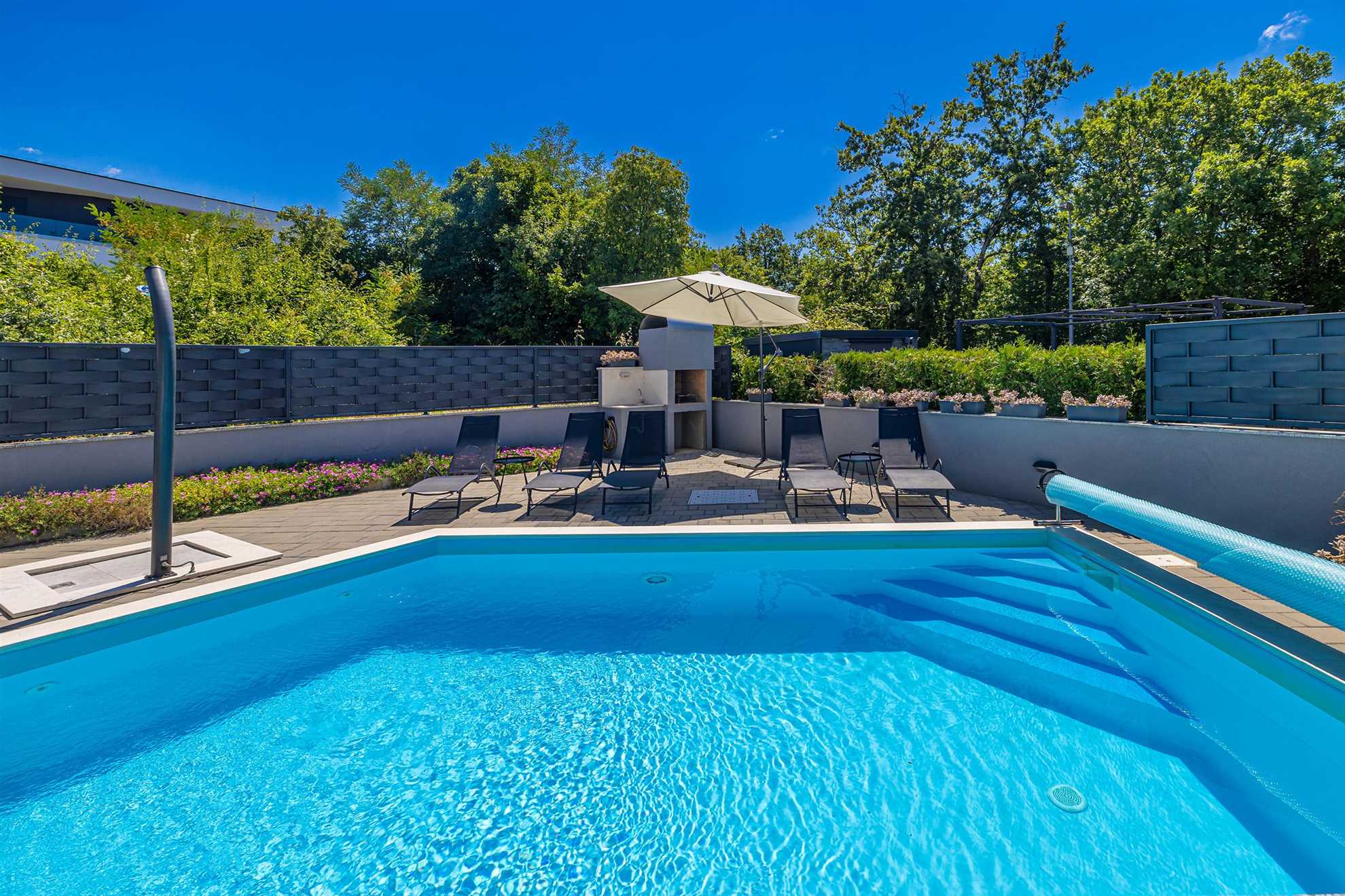 Appartamento LAGANINI II con piscina in comune