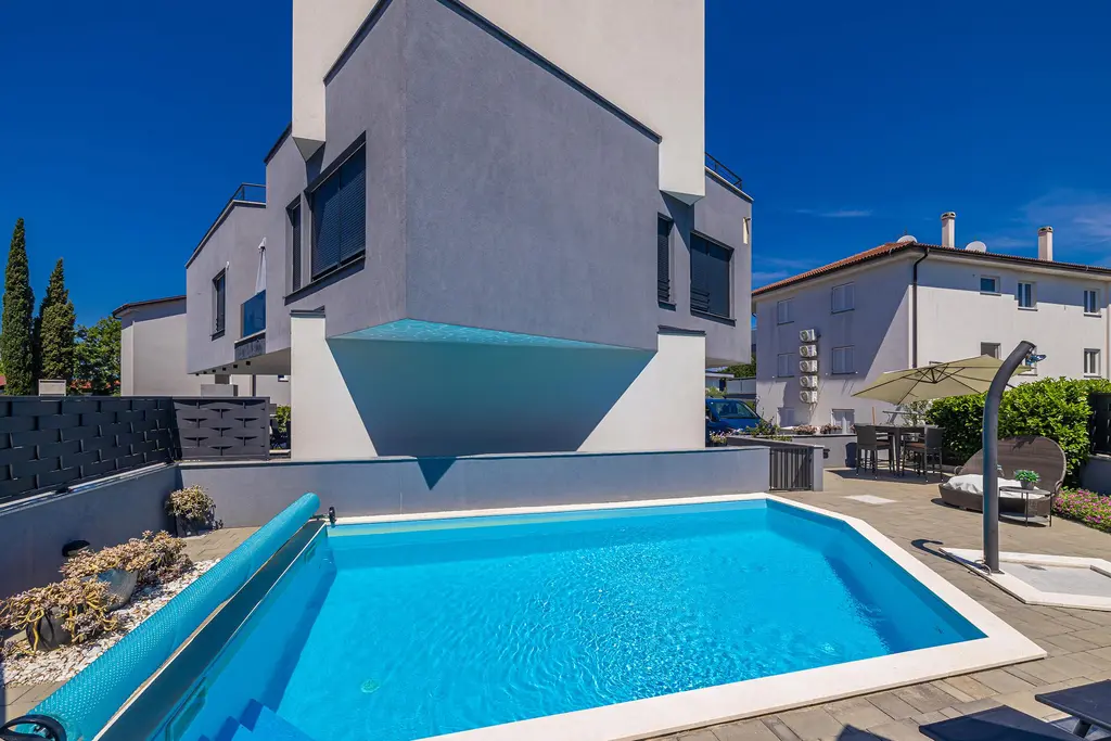 Njivice Apartment with Shared Pool for 5 Guests