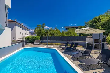 Njivice Apartment with Shared Pool for 5 Guests