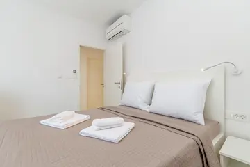 Njivice Apartment with Shared Pool for 5 Guests