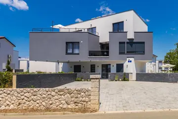 Njivice Apartment with Shared Pool for 5 Guests