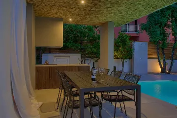 2-Bedroom House in Malinska with Heated Pool