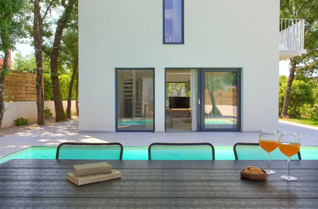 2-Bedroom House in Malinska with Heated Pool