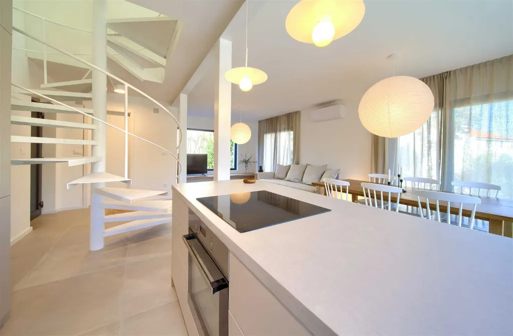 2-Bedroom House in Malinska with Heated Pool