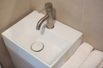 2-Bedroom House in Malinska with Heated Pool