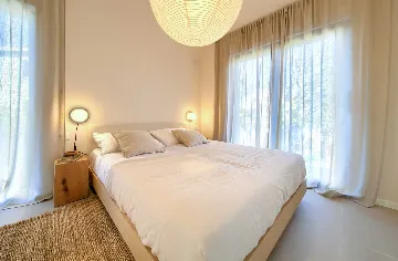 2-Bedroom House in Malinska with Heated Pool