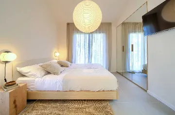 2-Bedroom House in Malinska with Heated Pool