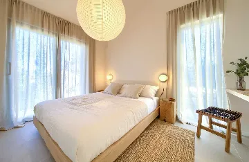 2-Bedroom House in Malinska with Heated Pool