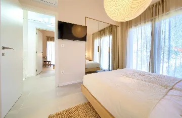 2-Bedroom House in Malinska with Heated Pool