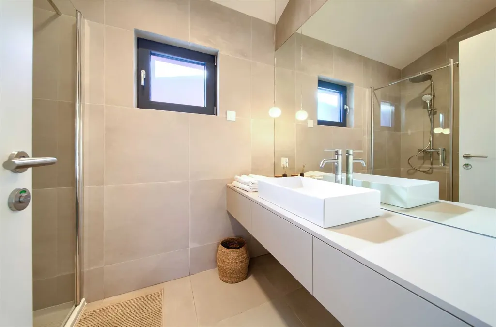 2-Bedroom House in Malinska with Heated Pool