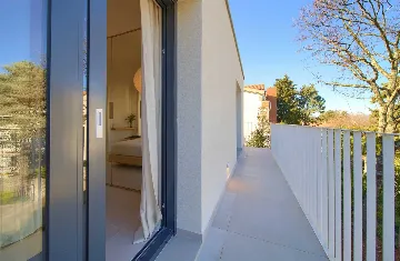 2-Bedroom House in Malinska with Heated Pool