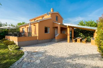 House in Nenadići for up to 5 Guests