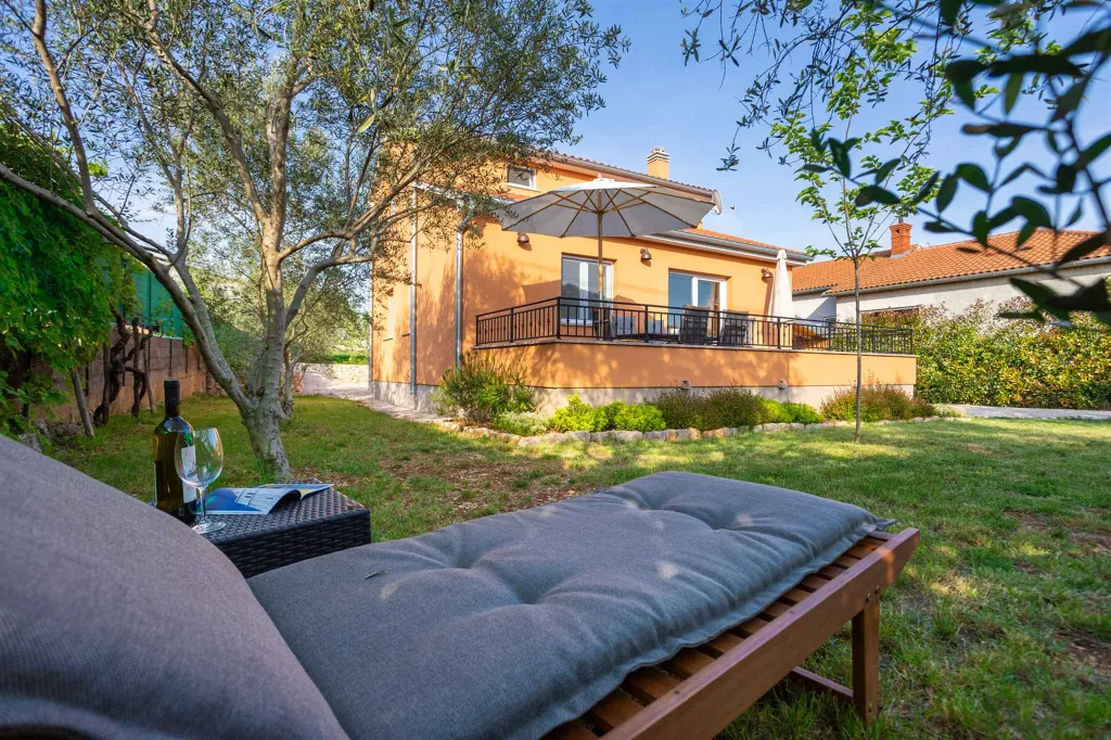 House in Nenadići for up to 5 Guests