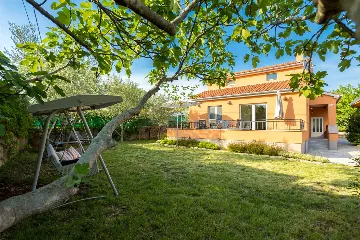 House in Nenadići for up to 5 Guests