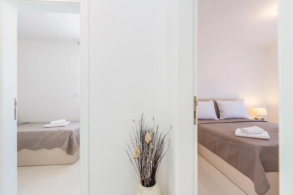 Two-Bedroom Apartment in Njivice for Up to 5