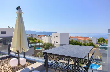 Krk 2-Bedroom Apartment with Sea View Terrace