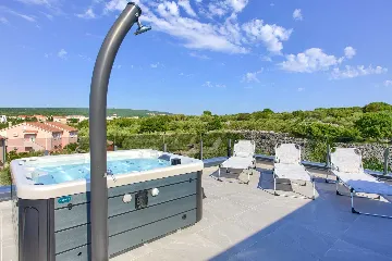 Krk 2-Bedroom Apartment with Sea View Terrace