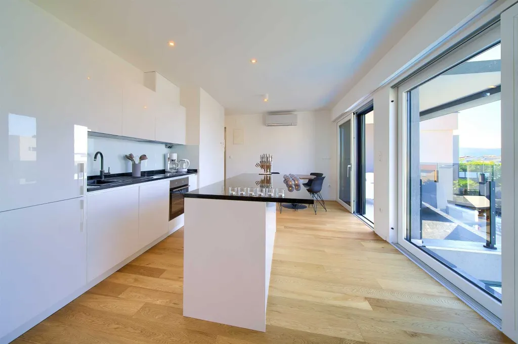 Krk 2-Bedroom Apartment with Sea View Terrace