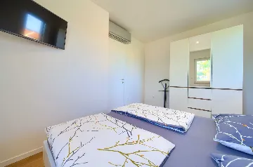 Krk 2-Bedroom Apartment with Sea View Terrace