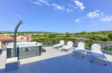 Krk 2-Bedroom Apartment with Sea View Terrace