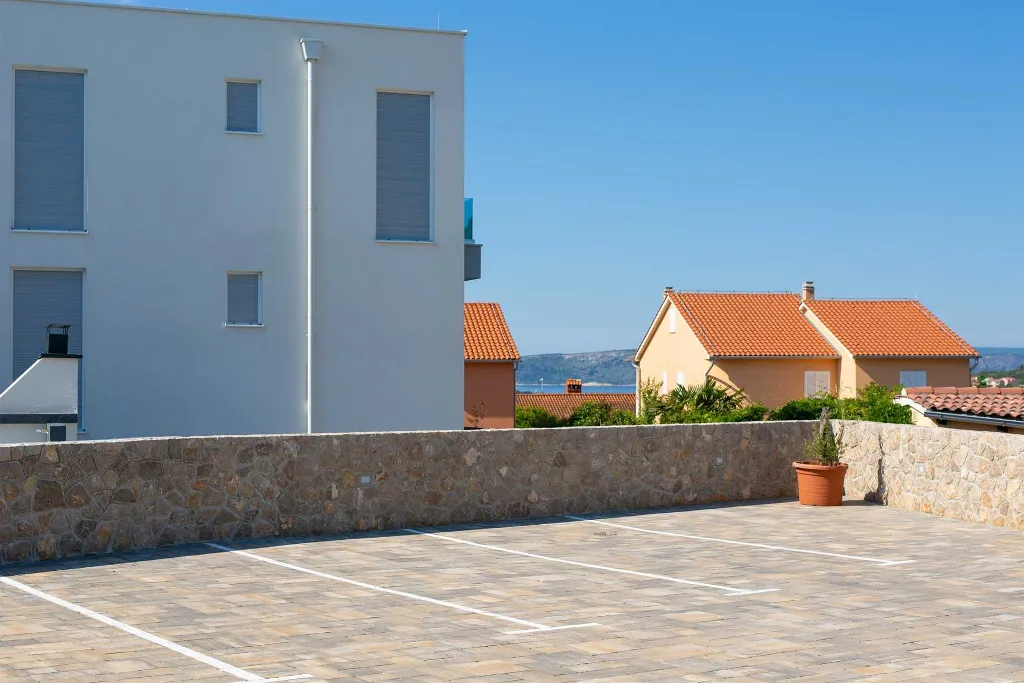 Krk 2-Bedroom Apartment with Sea View Terrace