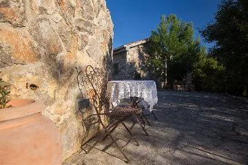 House with Pool in Bajčići for 4 Guests