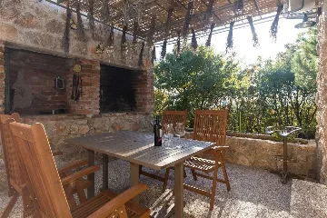 House with Pool in Bajčići for 4 Guests
