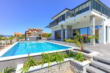 Linardići Villa with Heated Pool for 8 Guests