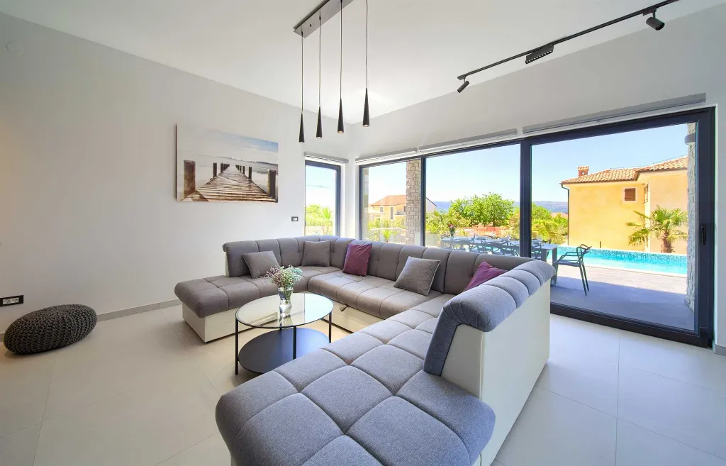 Linardići Villa with Heated Pool for 8 Guests