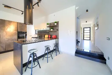 Linardići Villa with Heated Pool for 8 Guests