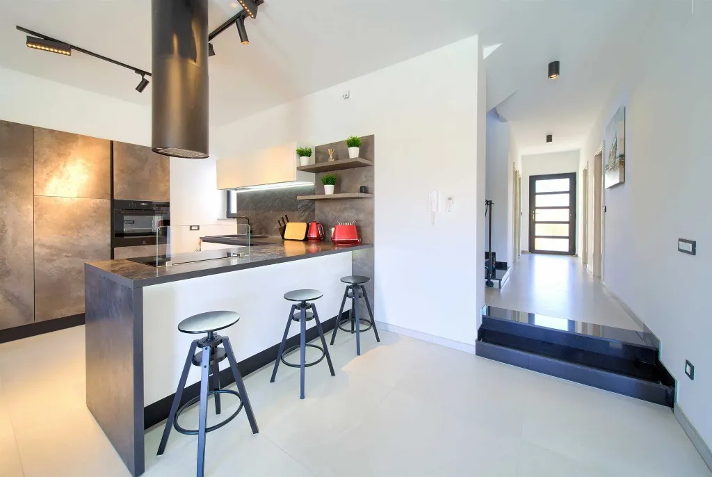 Linardići Villa with Heated Pool for 8 Guests