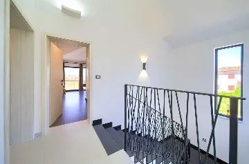 Linardići Villa with Heated Pool for 8 Guests