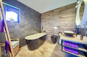 Linardići Villa with Heated Pool for 8 Guests