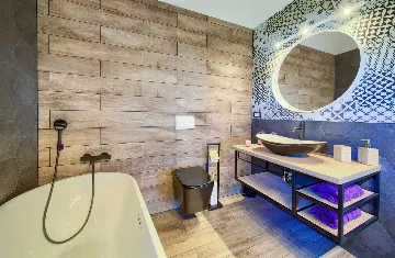 Linardići Villa with Heated Pool for 8 Guests