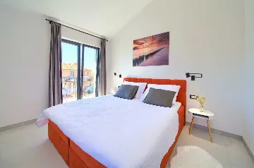 Linardići Villa with Heated Pool for 8 Guests