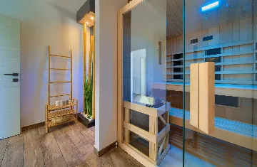 Linardići Villa with Heated Pool for 8 Guests