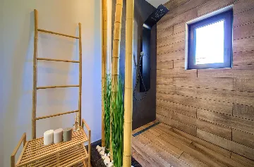 Linardići Villa with Heated Pool for 8 Guests